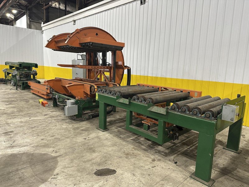 SWEED LOAD CLAMP &amp; TURNER / PACMAN FLIPPER SYSTEM WITH POWERED INFEED &amp; OUTFEED CONVEYORS: STOCK #22075