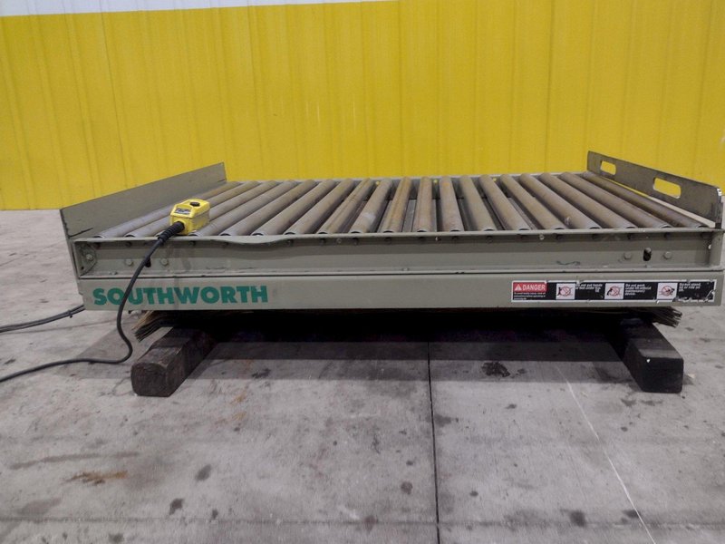 3800 LBS X 60" X 42" SOUTHWORTH MODEL #LS4-36 HYDRAULIC SCISSOR LIFT TABLE WITH ROLLER TOP, 110 VOLT: STOCK #20884
