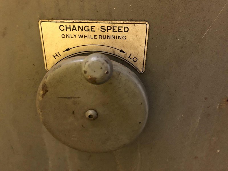 36" GROB MODEL #4V-36 VERTICAL BAND SAW: STOCK #17576