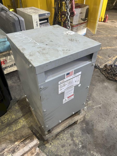 15 KVA FEDERAL PACIFIC 600 &lt;-&gt; 240 VOLT ELECTRICAL TRANSFORMER: YOBRO #23987
