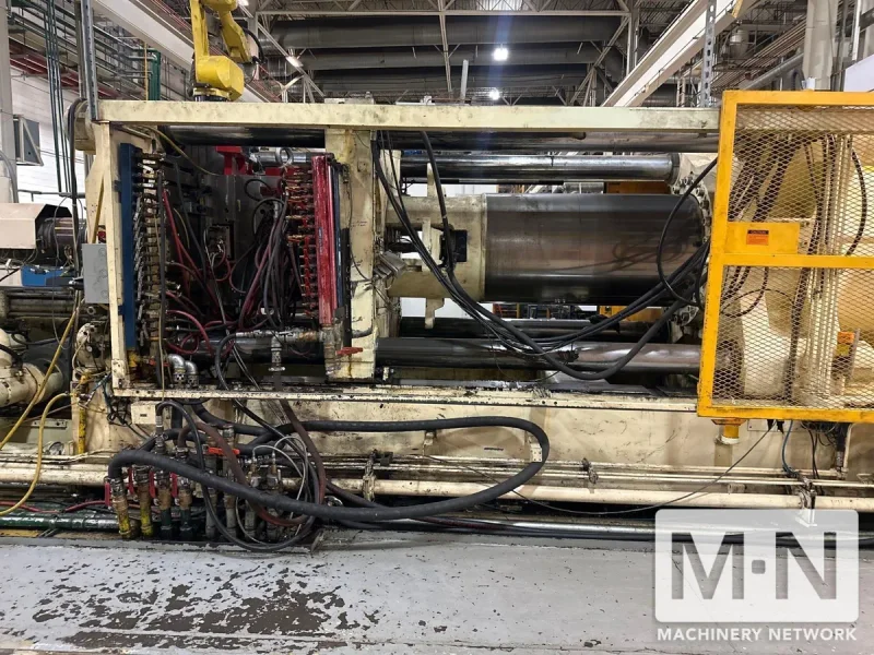 937 Ton 162.26 Oz Goldstar IDE850EN Injection Molding Machine, 1994