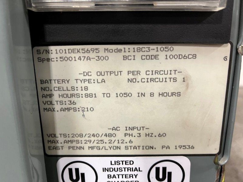 DEKA Automatic Battery Charger, Model 18C3-1050