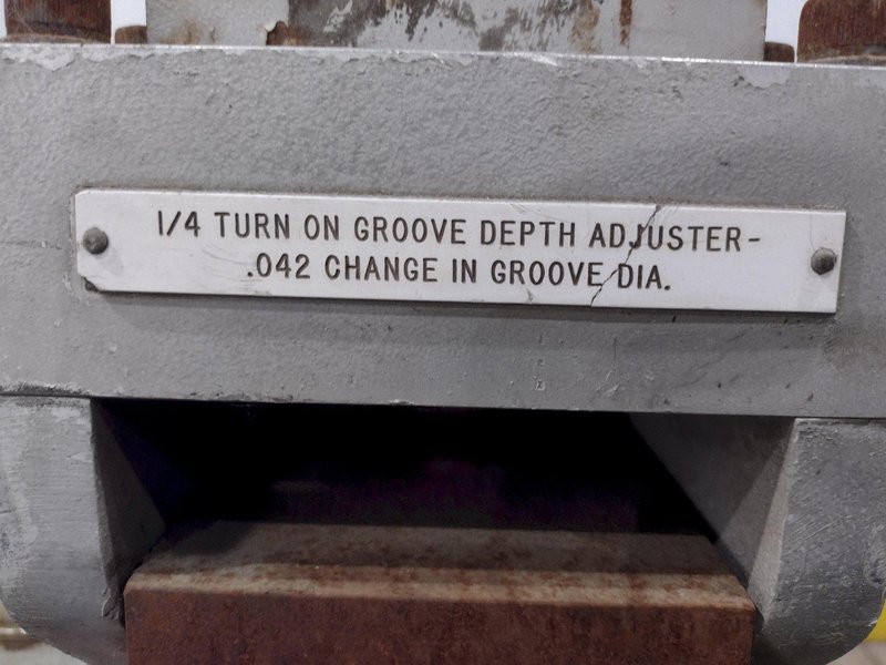 4" TO 24" VICTAULIC MODEL #VE-424-MC HYDRAULIC GROOVER MACHINE: STOCK #22645
