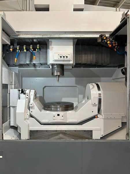 Okuma MU-500VA-L 5-Axis CNC Universal Machining Center – Milling &amp; Turning Capability