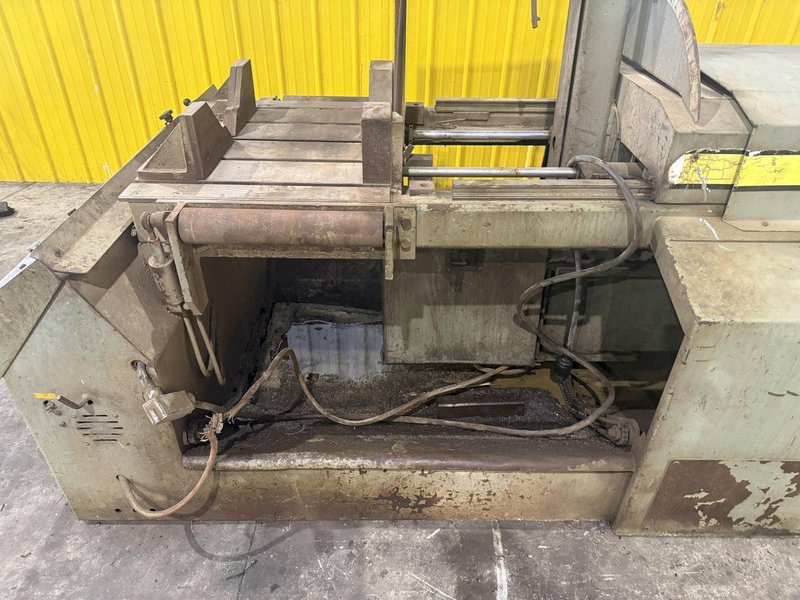 18" X 20" HYD-MECH MODEL V18 SERIES II VERTICAL BAND SAW: STOCK #24965