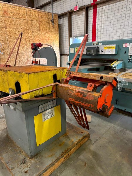 3,000 LBS MARION MANUFACTURING DOUBLE END UNCOILER: YOBRO #26062