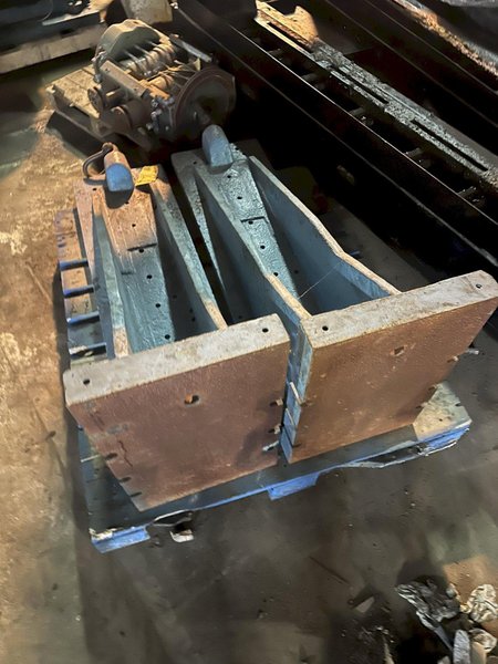 14&quot; W X 51&quot; H X 22&quot; DEEP STEEL ANGLE PLATES, SET OF 2 : STOCK 22274