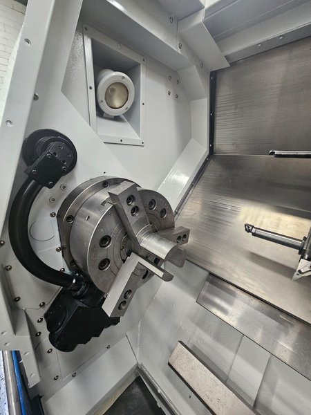 Doosan Puma 300C CNC Lathe 2006 For Sale