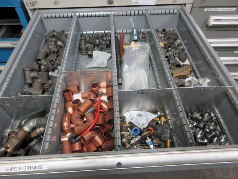 9 Drawer Cabinet with Contents: Fittings, Electrical Components.- Auction Item