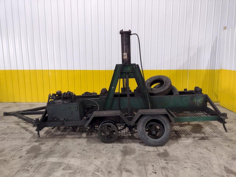 DRILCO PORTABLE HYDRAULIC PIPE STRAIGHTENER PRESS ON TRAILER: STOCK #21894