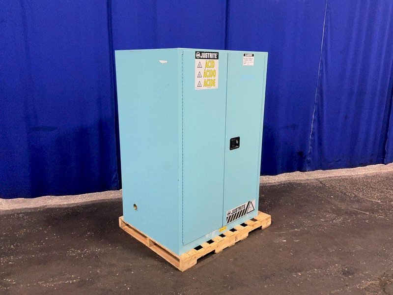 JUSTRITE 2 @ 30 GAL ACID &amp; CORROSIVE STORAGE CABINET  -  899062