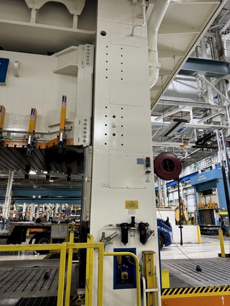 2500 TON SCHULER SMG HZPU-T-2250-4600/2450 HYDRAULIC PRESS. STOCK # 0902224