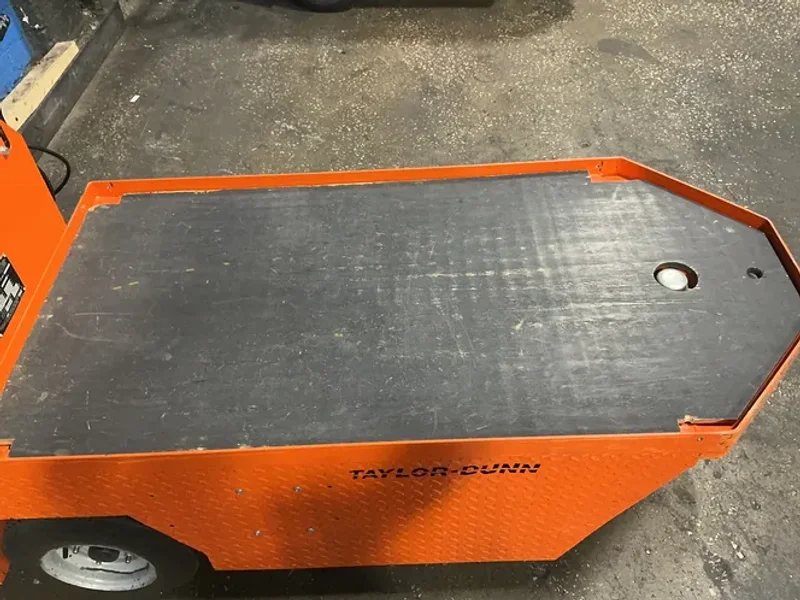 TAYLOR-DUNN 1000 lbs ELECTRIC STOCK CHASER CART  -  SC-100-24