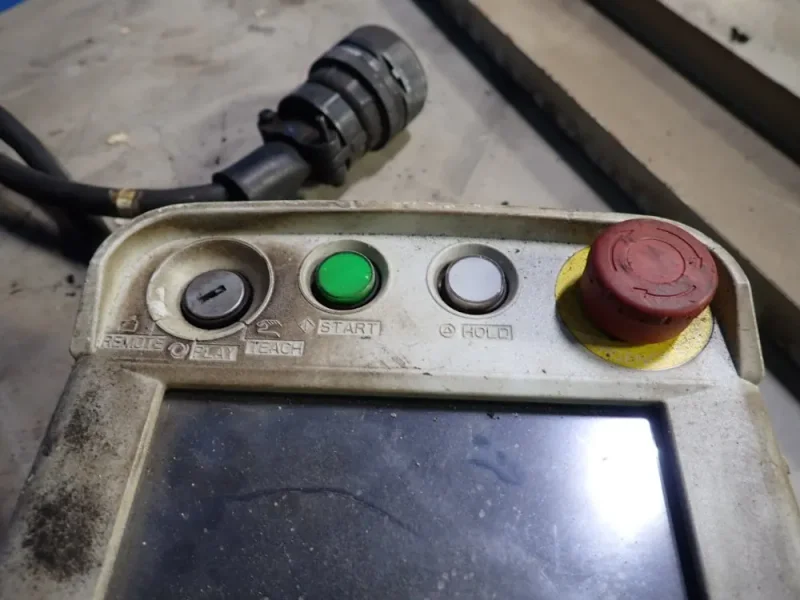 YASKAWA ELECTRIC ROBOT  -  MH6