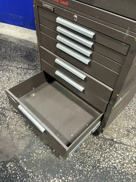KENNEDY 12 DRAWERS TOOL CABINET   -  2600B-0218171