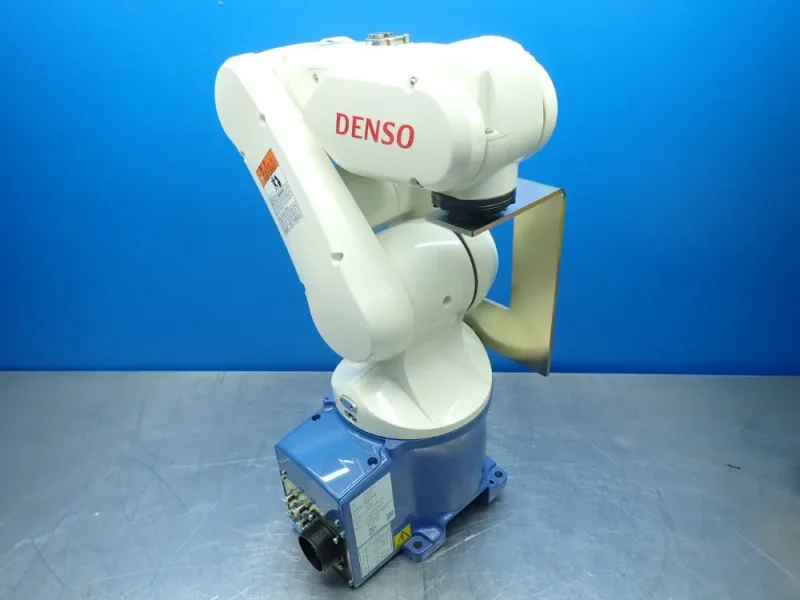 DENSO ROBOT WITH CONTROLLER  -  RC8-VPA0-NNNM-NI-NNN