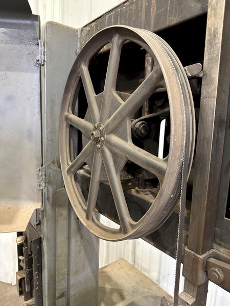 18" GROB MODEL #NS-18 VERTICAL BANDSAW: STOCK #77051