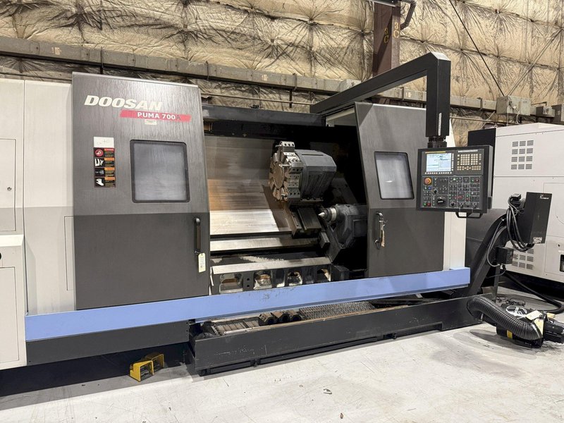 2013 Doosan Puma 700A Used CNC Lathe For Sale