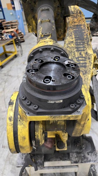 FANUC – R2000IB/210 W/ R-30IA Controls USED