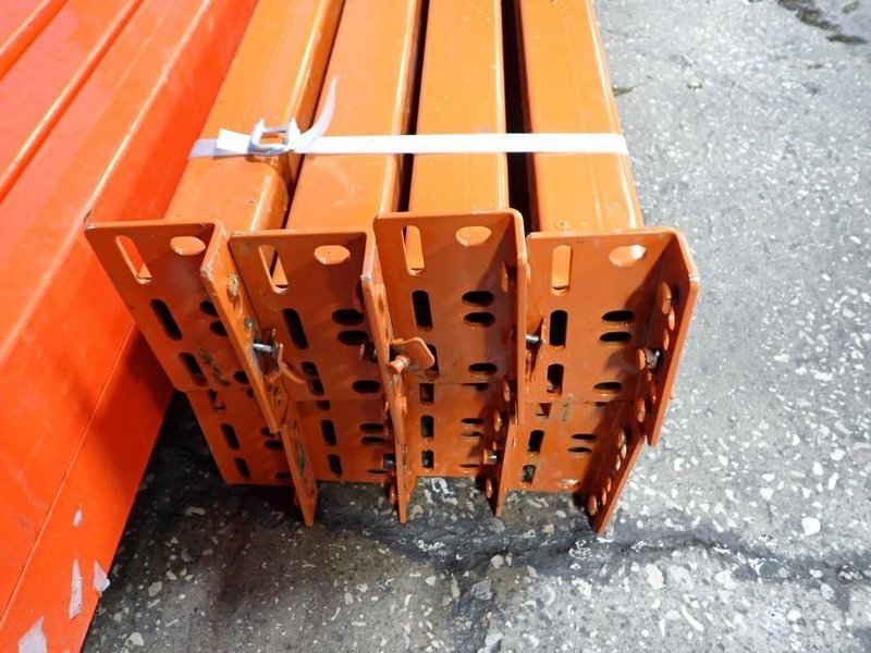 42" X 252" PALLET RACKING LOT  -  TEAR DROP