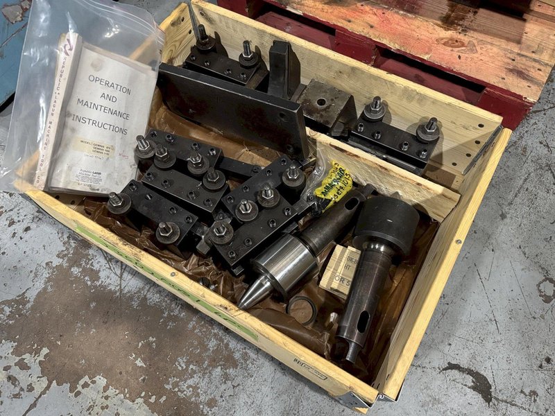 39&quot; x 236&quot; Gemenis GE-1000A Gap Bed Engine Lathe