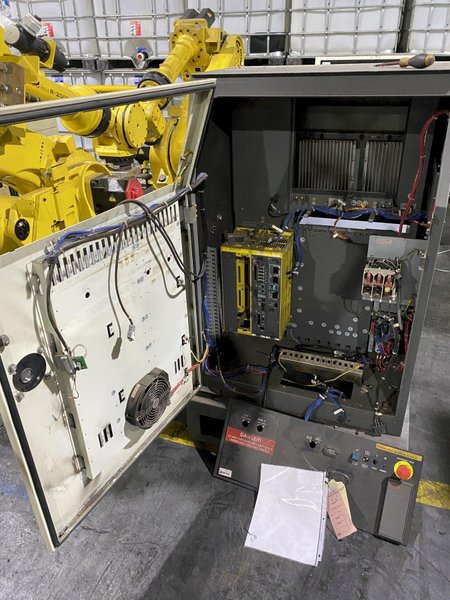 FANUC – R-2000iB/210F w/ R-30iA Controls PARTS ONLY