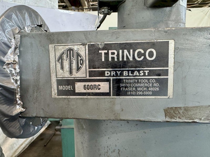 TRINCO 40X40SE DELUXE BLAST CABINET W/600RC MEDIA COLLECTOR. STOCK # 0653626