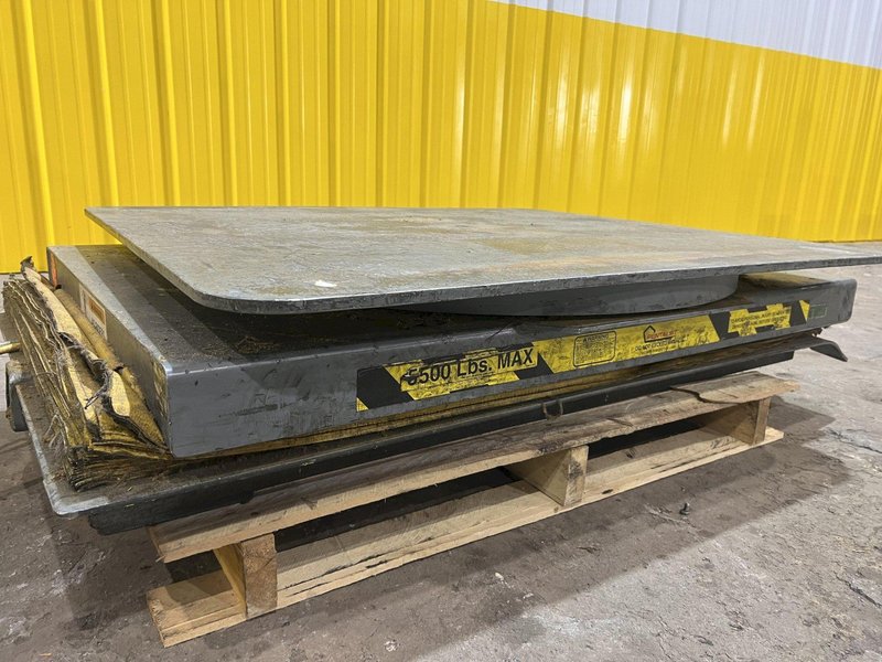 5,500 LBS X 38" X 44" PENTALIFT HYDRAULIC SCISSOR  LIFT TABLE WITH ROTARY TOP: STOCK #20388