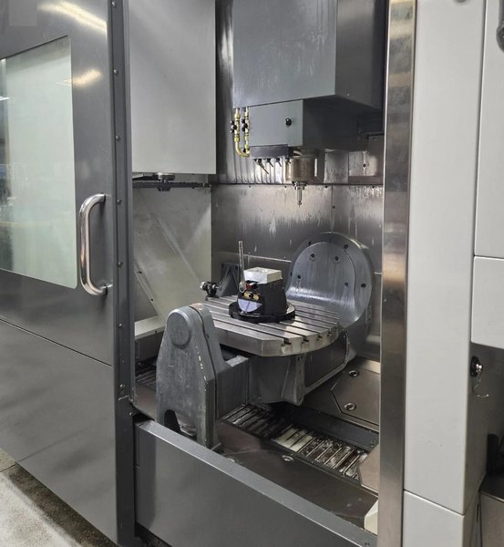 Haas UMC-750 5-Axis CNC Universal Machining Center – 12,000 RPM, 40 ATC, TSC, HSM Mill