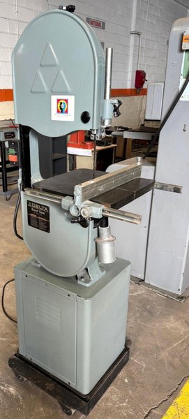 14" Delta Vertical Band Saw 28-203, 14" x 14" Tbl., 1 Phase, Nice
