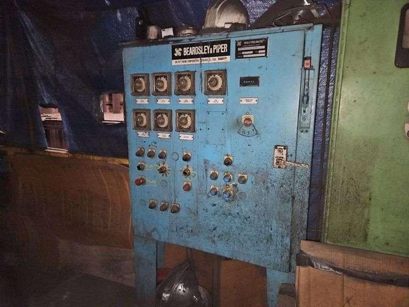 B and P model 85b muller with dust hood, motor and gearbox, batch hppper and cooling blower