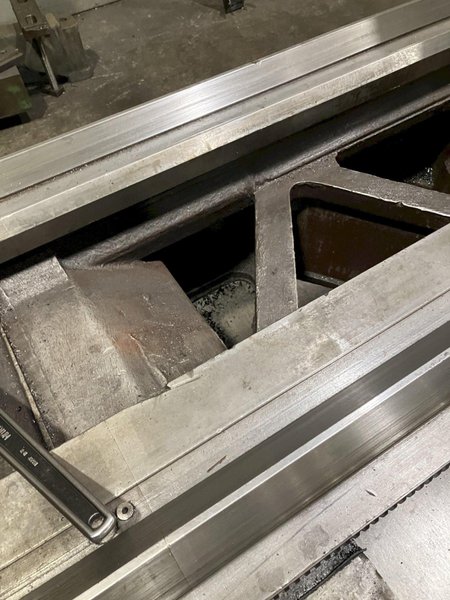 Poreba TR-135B2/6M Engine Lathe