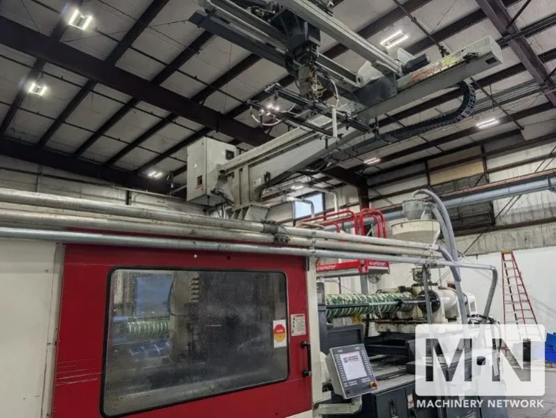 725 TON 140 OZ CINCINNATI MILACRON MODEL MS725 INJECTION MOLDING MACHINE MFG 2015