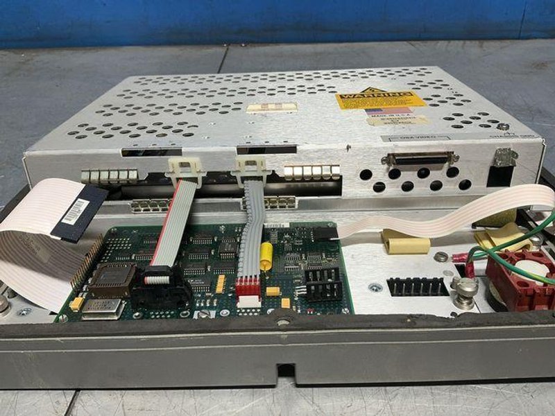 SIEMENS ACRAMATIC 2100 CNC CONTROL PANEL   -  3-424-2202A