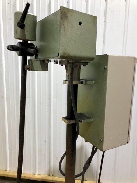 3,500 LB X 40" DYNAMIC FEEDS MODEL #PH-1000 MOTORIZED PALLET TYPE HORIZONTAL COIL REEL DECOILER: STOCK #17300