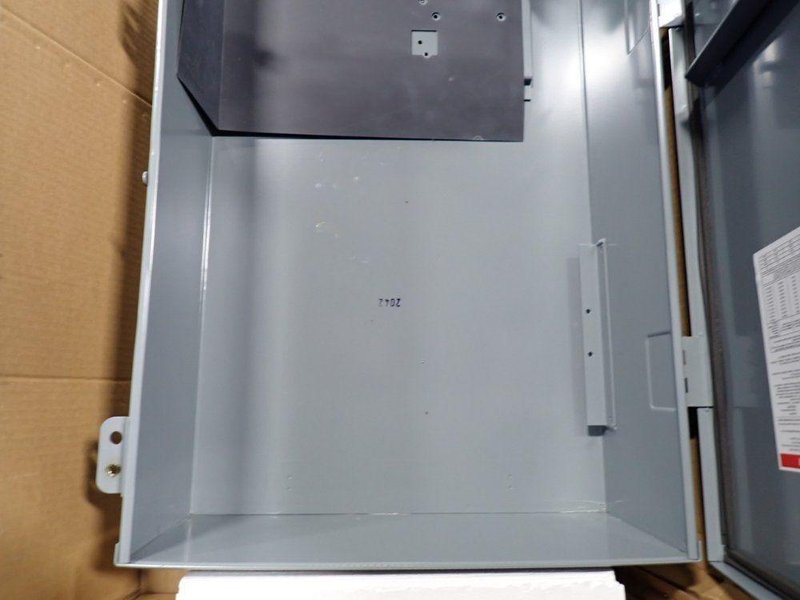 SQUARE D 600 A OUTDOOR BREAKER ENCLOSURE  -  L600AWK
