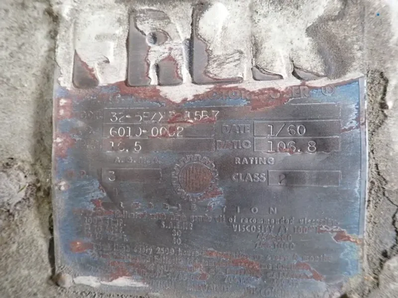 FALK 3 HP GEAR REDUCER  -  32-5EZX3-15B7