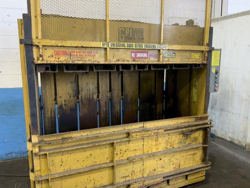 HARMONY LOW PROFILE VERTICAL CARDBOARD BALER: STOCK #76689