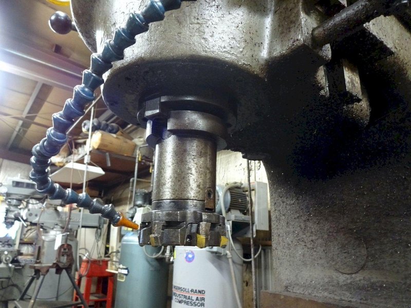 64&quot; x 13 1/2&quot; 10 HP KEARNEY &amp; TRECKER MILWAUKEE MODEL #3 VERTICAL MILLING MACHINE: YOBRO #24458