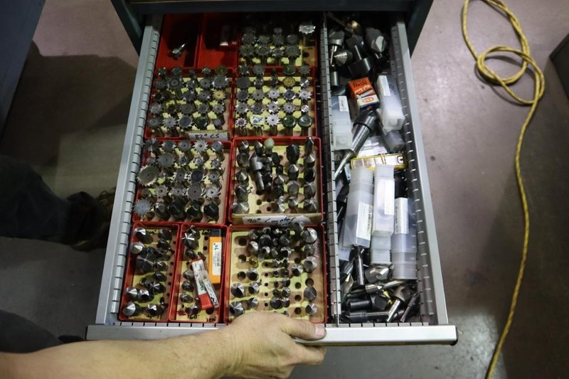 Lista Cabinet Base Work Bench, Maple Top, Portable on Caster, (10) Drawer, Upper Shelf - With Cutting Tool Contents- Auction Item