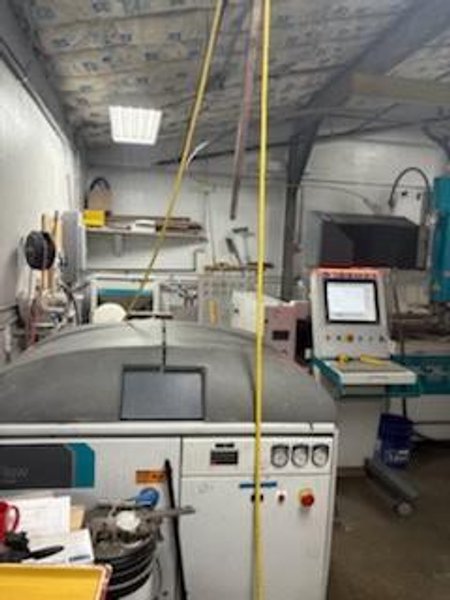 6.5′ x 10′ Flow Mach 3 3015 Waterjet, 2018 – 94,000 PSI, Low Hours, Well Maintained, Custom Guards, NEEDS TO MOVE