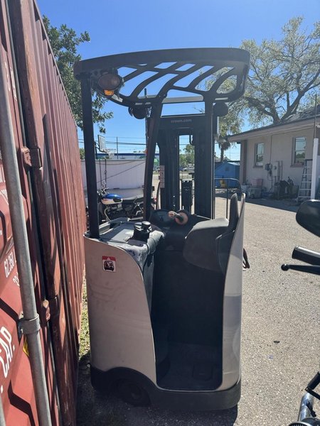 4,000 lb Crown RC5545-40 Stand Up Docker Forklift, 2012