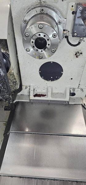 Hurco VM-10 VMC, 2011 – Probes, Under Power, Low Hours