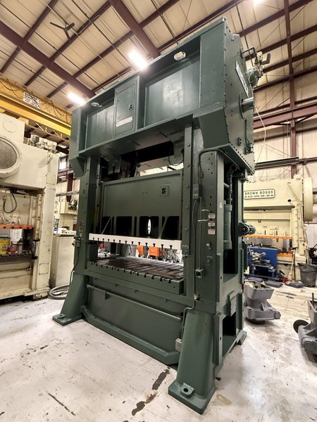300-ton Minster E2-300-84-48 Hevi-Stamper Used Straight Side Stamping Press For Sale, Year 1981