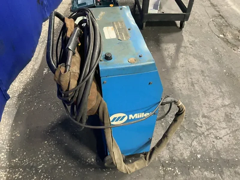 MILLER 6.6 KW PLASMA CUTTER  -  SPECTRUM 701