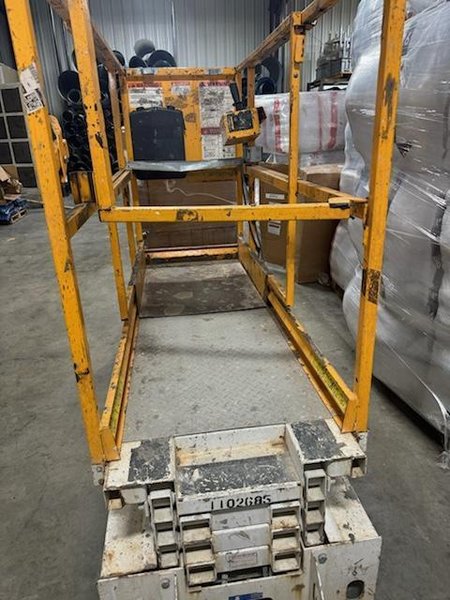 Hybrid Model #HB1430 Aerial Lift, 2009 – Self-Propelled