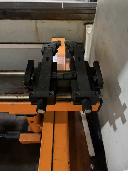 USED ERMAKSAN 12' X 176 TON HYDRAULIC CNC PRESS BRAKE MODEL CNC SAP 12X176