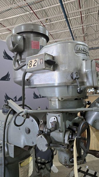 BRIDGEPORT SERIES I VERTICAL MILL 2HP 3 PH 220V USED