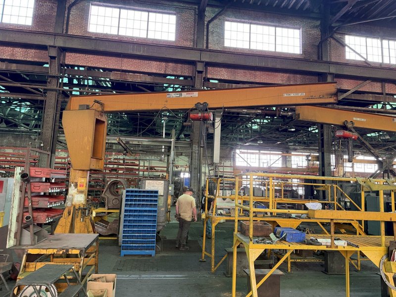 2 TON X 16' ABELL-HOWE JIB CRANE WITH BUDGIT HOIST. STOCK # 0876626
