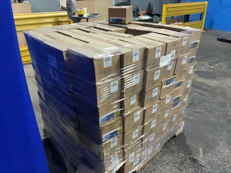 EATON DECORATOR WALLPLATE  -  PJ26V-10-L